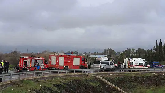 Antalya'da otobüs kazası: 8 ölü, 26 yaralı