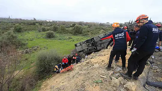 Antalya'da otobüs kazası: 8 ölü, 26 yaralı