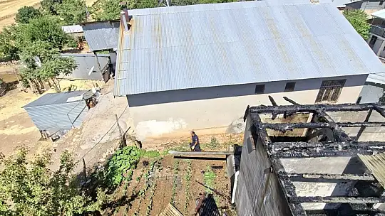 Arapgir'de korkutan ev yangını