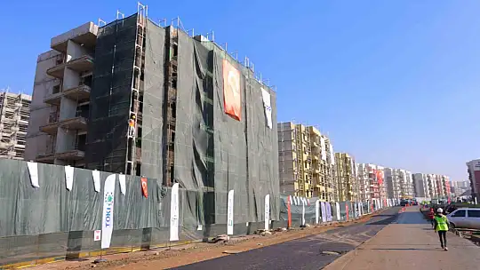 Bakan Kurum: son tuğalamızı koyuyor son çivileri çalıyoruz