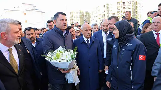 Bakan Kurum: son tuğalamızı koyuyor son çivileri çalıyoruz