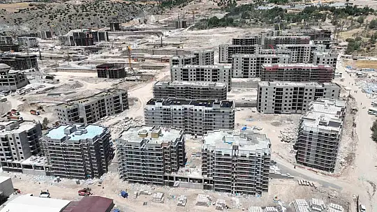 Görgel: Hedefimiz vatandaşlarımızın yeni ve güvenli konutlarına hızla kavuşmalarını sağlamak