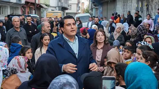 Başkan Yılmaz'ın mahalle ziyareti mitinge dönüştü