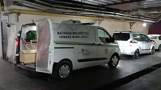 Halı çırparken 8. kattan düşen kadın hayatını kaybetti