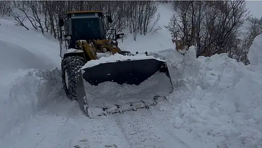 Battalgazi Belediyesi ekipleri 21 kilometre yolu açarak hastaya ilaçlarını yetiştirdi
