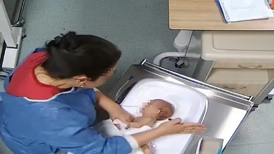 Bebeğe şiddet uygulayan hemşireye 'haberlere erişim engeli' reddi