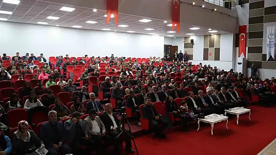 Besni'de Aşık Veysel türküleriyle unutulmaz gece