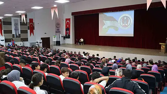 Besni İmam Hatip Ortaokulu'ndan Kudüs temalı şiir dinletisi