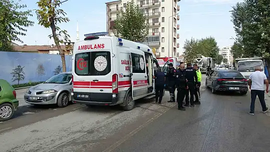 Beton mikserinin çarptığı kadın yaralandı