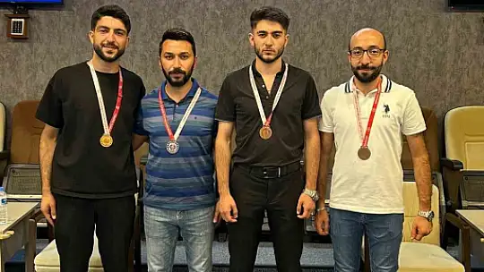 Bilardoda Elazığlı sporcudan başarı