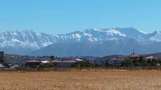 Binboğa Dağı beyaza büründü