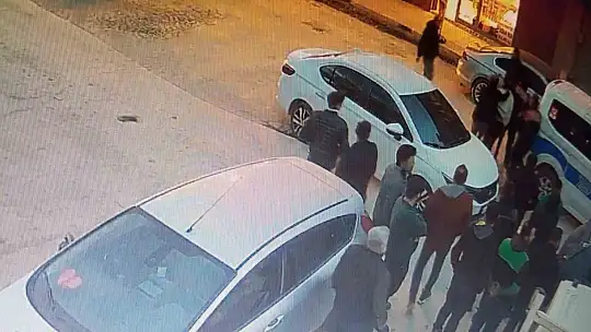 Birlikte yaşadığı kadını silahla tehdit eden şahıs gözaltına alındı