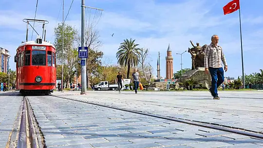 Büyükşehir'in toplu ulaşım araçları 15 Temmuz'da ücretsiz