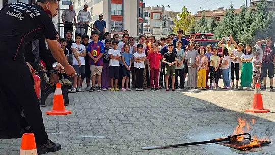 Büyükşehir Semt Konaklarında deprem ve yangın eğitimi