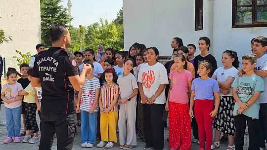 Büyükşehir Semt Konaklarında deprem ve yangın eğitimi