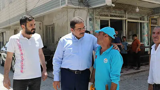 Canpolat, Devteyşti Mahallesi'nde vatandaşla buluştu
