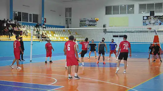 Ceylanpınar'da 19 takımın katıldığı turnuvanın şampiyonu belli oldu