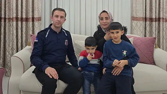 Cezaevi personelinden örnek davranış: Kaza yapan anne ve çocukları evinde misafir etti