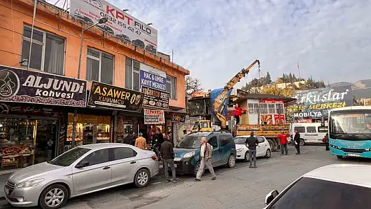 Çiğköfteye deterjan kabıyla sos döken esnafa 250 bin TL ceza: İş yeri kapatılıp kaldırıldı