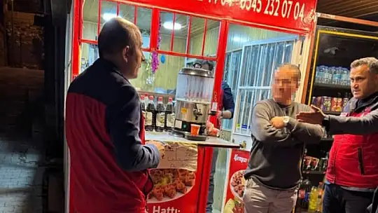 Çiğköfteye deterjan kabıyla sos döken esnafa 250 bin TL ceza: İş yeri kapatılıp kaldırıldı