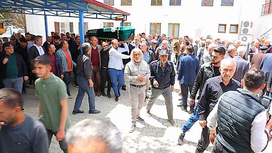 Cinayete kurban giden Kübra Yapıcı son yolculuğuna uğurlandı