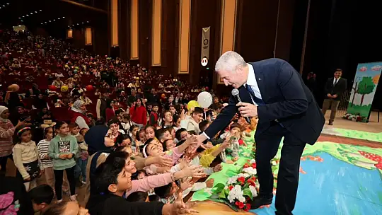 Çocuklar, Şahinbey'in Çocuk Şenliği'nde eğlendi
