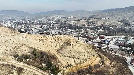 Darende'de Millet Bahçesi için ilk kazma vuruldu