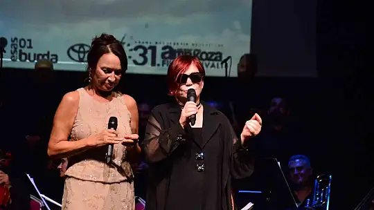 Demet Akbağ ve Uğur Polat'a Uluslararası Adana Altın Koza Film Festivali'nde 'Onur Ödülü'