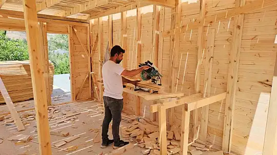 Deprem bölgesi Malatya'da ahşap evlere ilgi artıyor