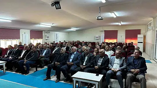 Deprem konutlarıyla ilgili muhtarlarla toplantı yapıldı