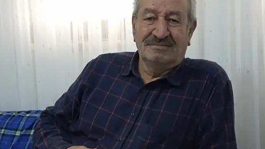 Depremzede vatandaş:  'Babamızın yapmadığını devletimiz yaptı'