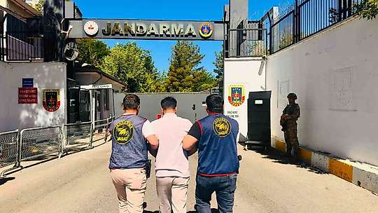 Diyarbakır'da aranan 137 şahıs yakalandı