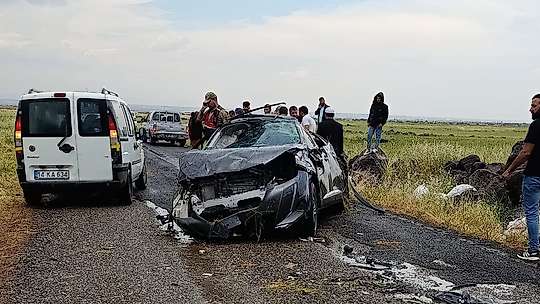 Diyarbakır'da feci kaza: 1 ölü, 3 yaralı