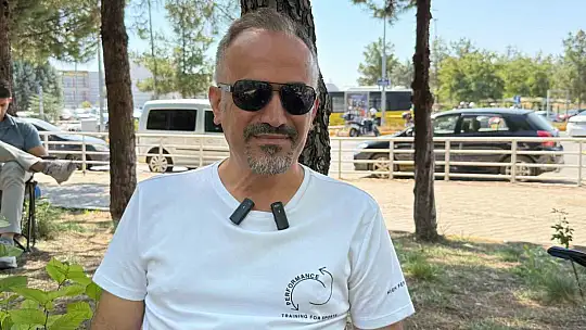 Diyarbakır'da kimliğini ve giriş belgesini unutanların imdadına polis yetişti