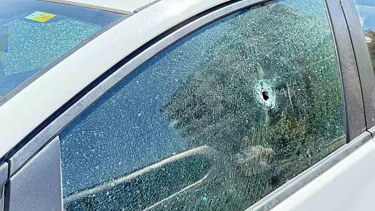 Silahlı kavgada facianın eşiğinden dönüldü: Kurşunlar tüp dolu dükkana isabet etti