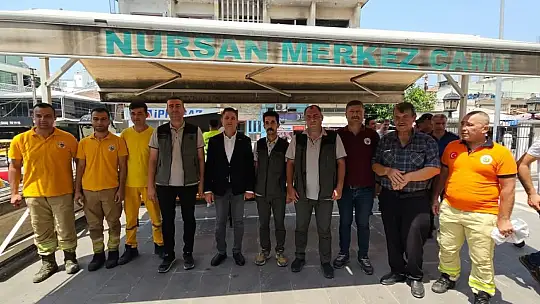 Dörtyol'da orman yangınında şehit düşen kahramanlar için helva dağıtıldı
