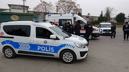 Ekip aracında fenalaşan polis memuru hastaneye kaldırıldı
