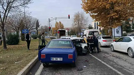 Elazığ'da 4 araçlı zincirleme kaza: 1 yaralı