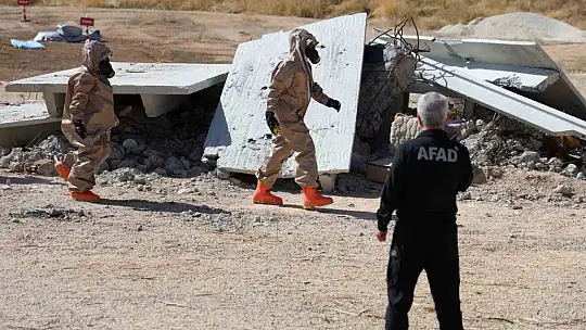 Elazığ'da afet tatbikatı: Palu'da deprem senaryosu canlandırıldı