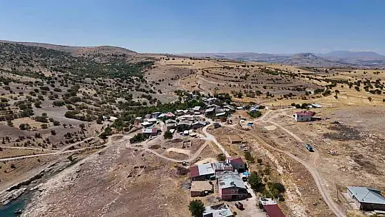Elazığ'da bin 328 dekar arazi suya kavuştu