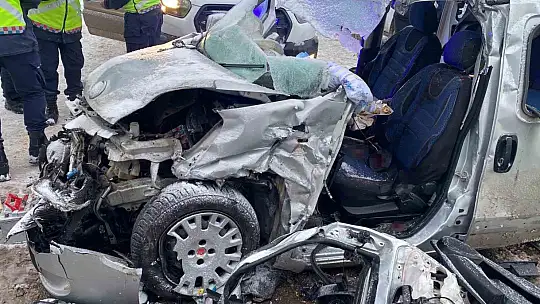 Elazığ'da feci kaza: Çift hayatını kaybetti