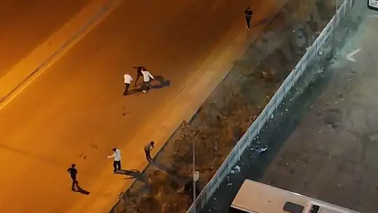 Elazığ'da iki grubun kavgası dron ile görüntülendi