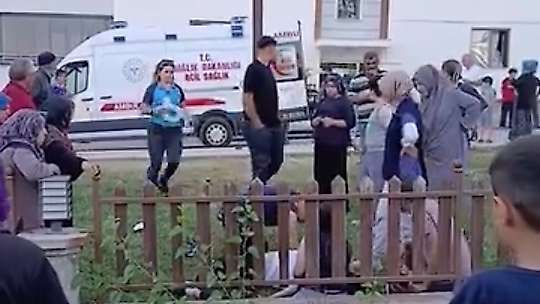 Elazığ'da motosiklet direğe çarptı: 1 yaralı