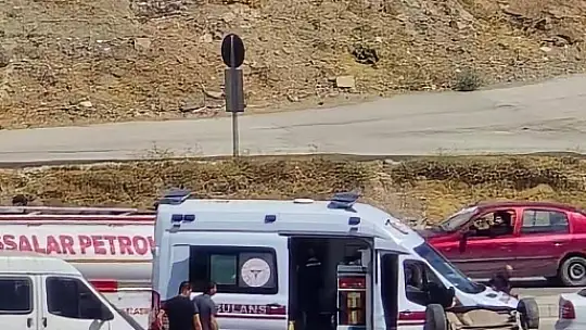 Elazığ'da otomobil takla attı: 1 yaralı