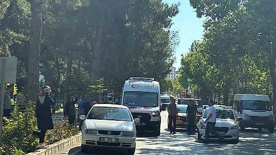 Elazığ'da otomobiller çarpıştı: 2 yaralı