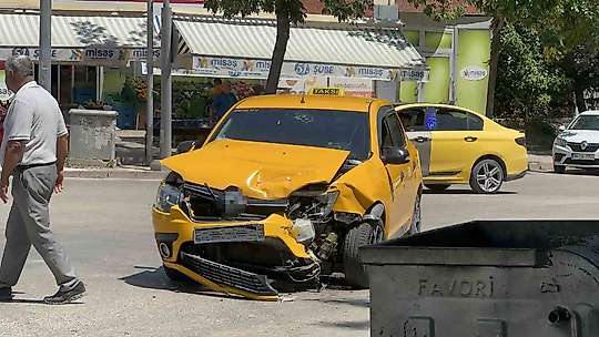 Elazığ'da trafik kazası: 6 yaralı