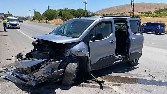 Elazığ'da trafik kazası: 6 yaralı