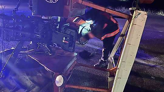 Traktör ile otomobil çarpıştı: 2 yaralı