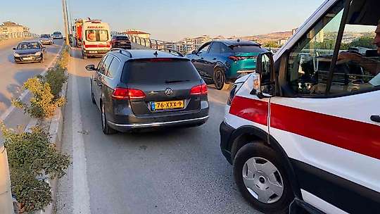 Elazığ'da zincirleme trafik kazası: 3 yaralı