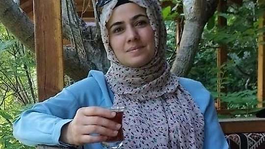 Eşini sokak ortasında öldüren sanığın cezası istinafta 24 yıla indirildi